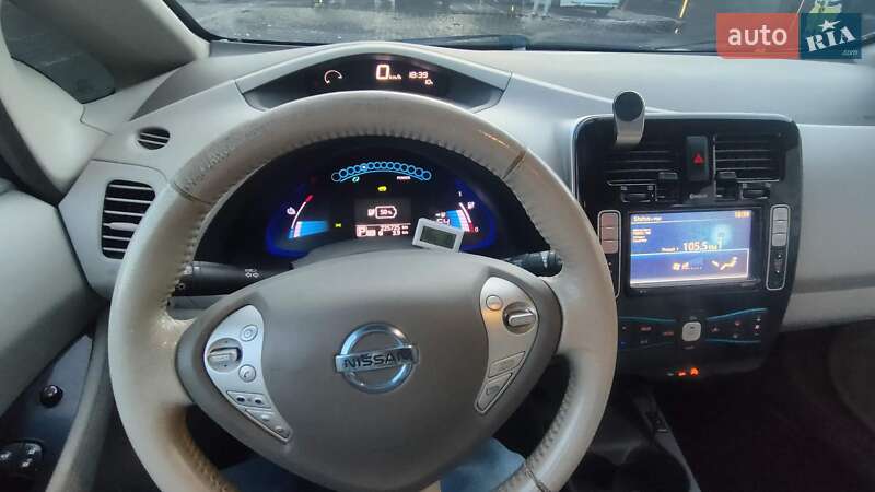 Хэтчбек Nissan Leaf 2013 в Киеве фото 11 Хэтчбек Nissan Leaf 2013 в Киеве