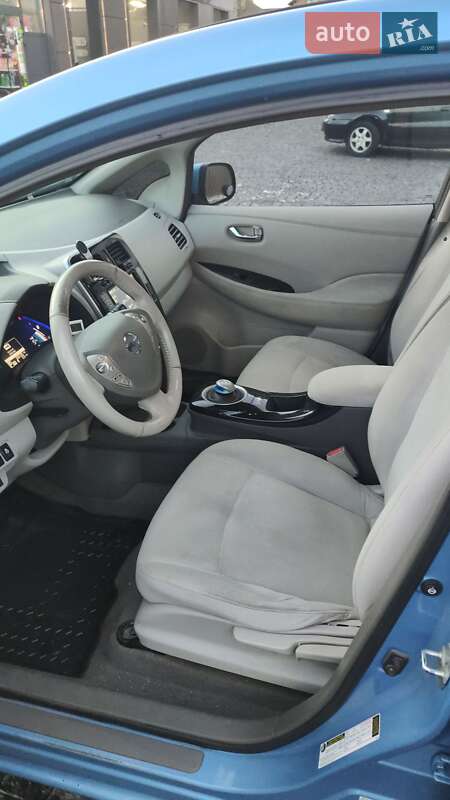 Хэтчбек Nissan Leaf 2013 в Киеве фото 6 Хэтчбек Nissan Leaf 2013 в Киеве