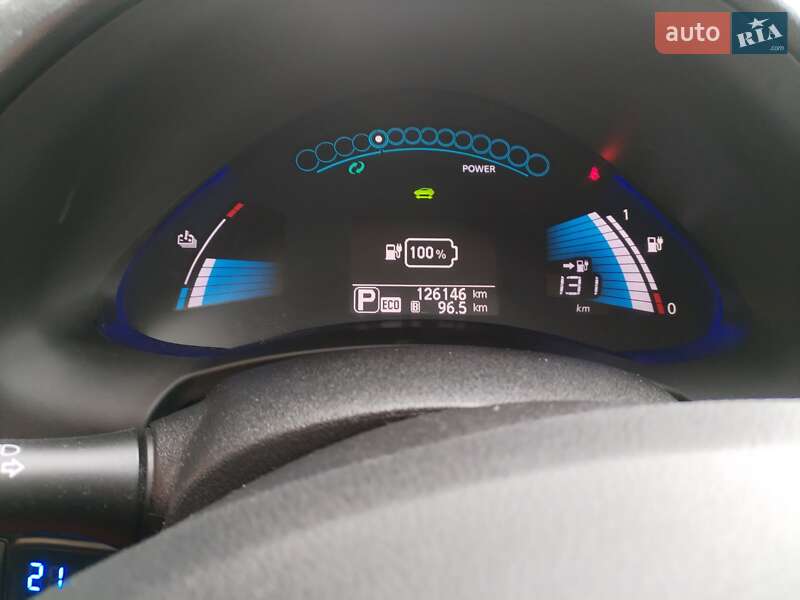 Хэтчбек Nissan Leaf 2015 в Ровно