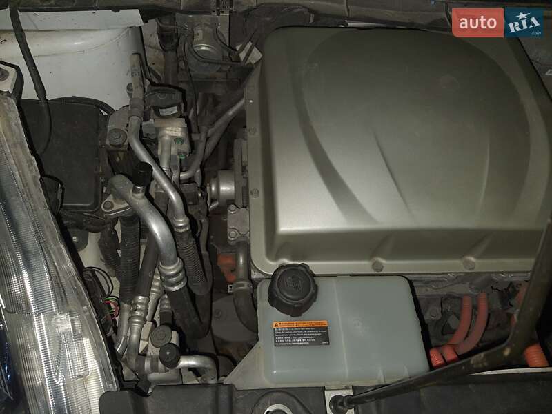 Хэтчбек Nissan Leaf 2016 в Хмельницком фото 14 Хэтчбек Nissan Leaf 2016 в Хмельницком