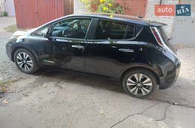 Хэтчбек Nissan Leaf 2014 в Черкассах