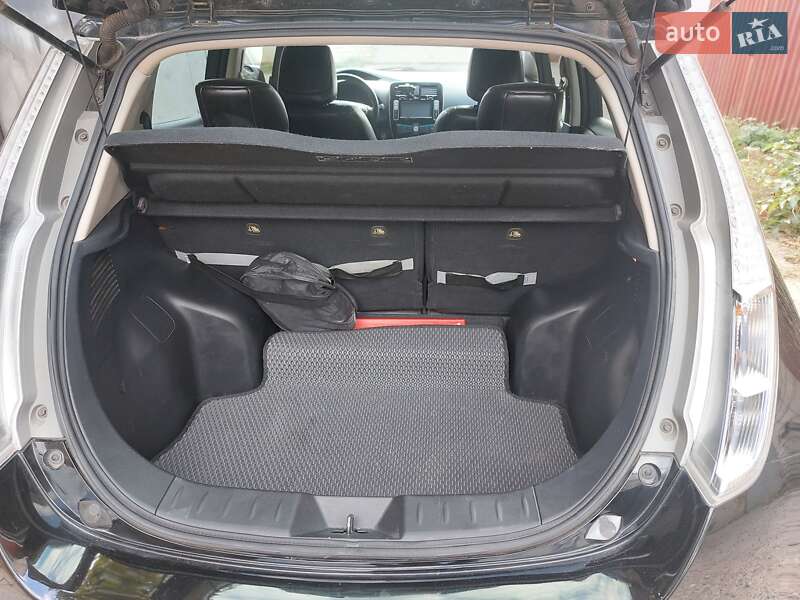 Хэтчбек Nissan Leaf 2014 в Черкассах