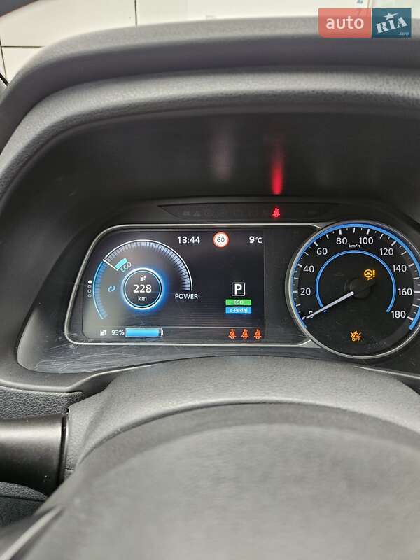 Хэтчбек Nissan Leaf 2019 в Сумах