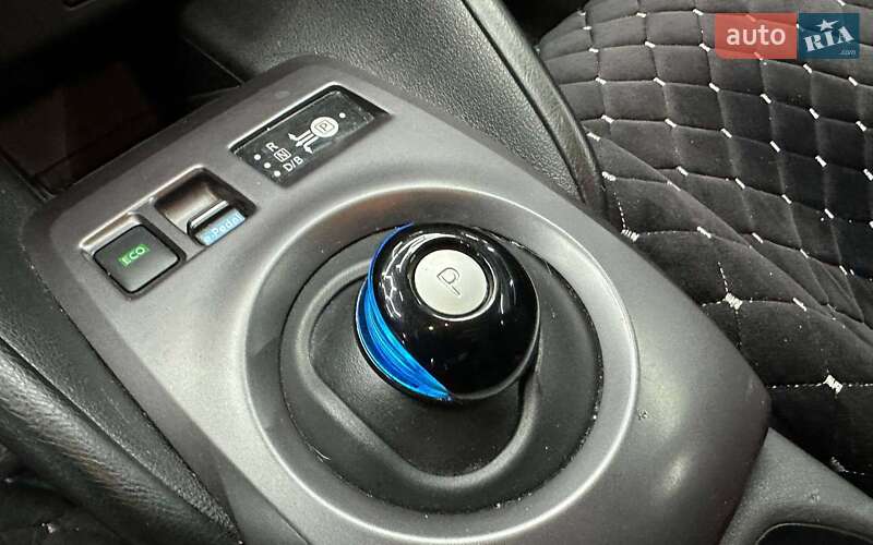 Хетчбек Nissan Leaf 2022 в Чернівцях