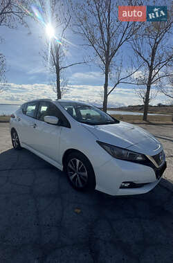 Хэтчбек Nissan Leaf 2020 в Белгороде-Днестровском