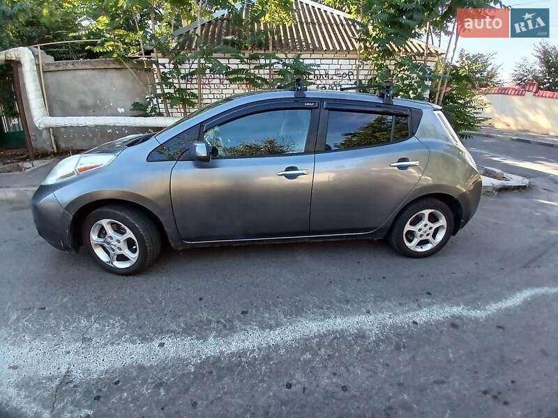 Хэтчбек Nissan Leaf 2015 в Одессе фото 5 Хэтчбек Nissan Leaf 2015 в Одессе