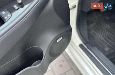 Хэтчбек Nissan Leaf 2018 в 