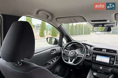 Хэтчбек Nissan Leaf 2019 в 