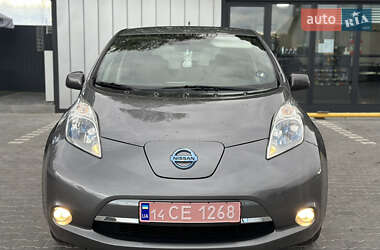 Хетчбек Nissan Leaf 2013 в 