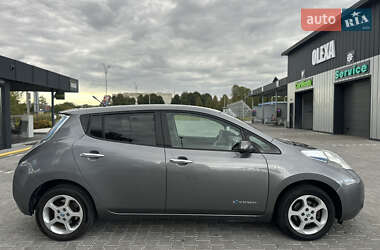 Хетчбек Nissan Leaf 2013 в 