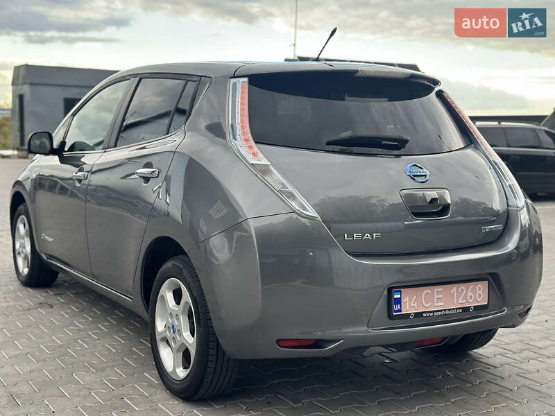 Хэтчбек Nissan Leaf 2013 в Владимире