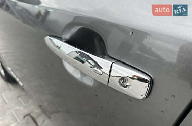 Хетчбек Nissan Leaf 2013 в 
