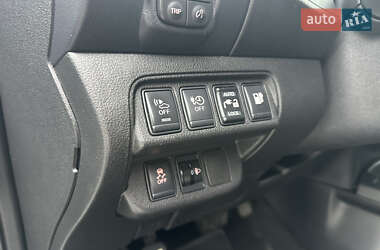 Хетчбек Nissan Leaf 2013 в 