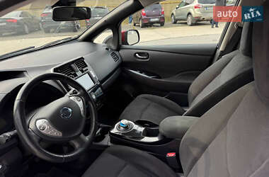Хэтчбек Nissan Leaf 2014 в 