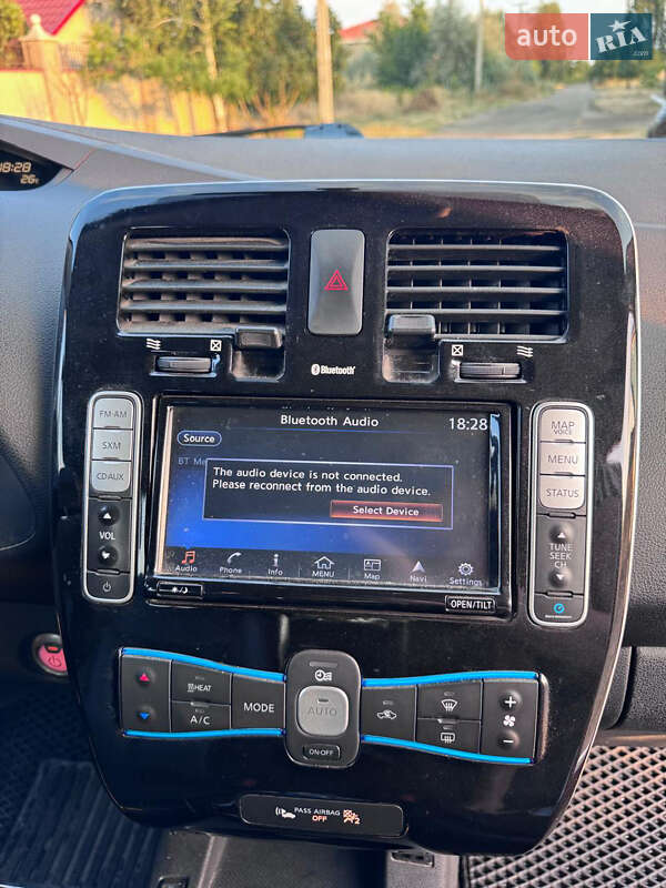 Хэтчбек Nissan Leaf 2016 в Одессе