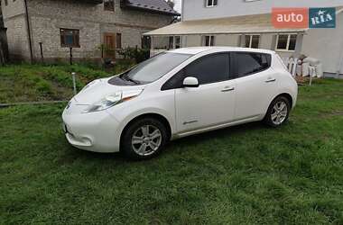 Хетчбек Nissan Leaf 2014 в Чернівцях