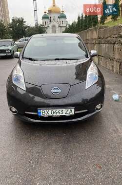Хэтчбек Nissan Leaf 2013 в Тернополе Хэтчбек Nissan Leaf 2013 в Тернополе