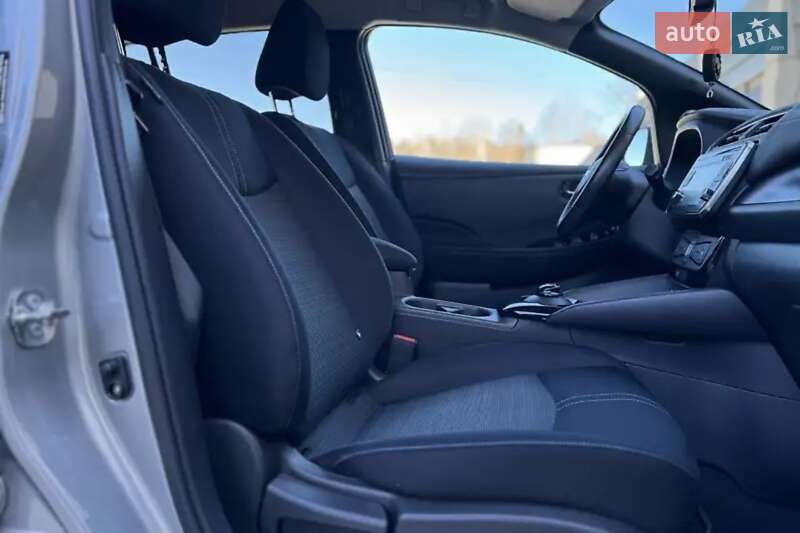 Хэтчбек Nissan Leaf 2018 в Кропивницком фото 12 Хэтчбек Nissan Leaf 2018 в Кропивницком