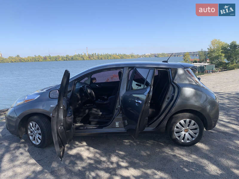 Хэтчбек Nissan Leaf 2014 в Днепре фото 17 Хэтчбек Nissan Leaf 2014 в Днепре
