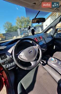 Хэтчбек Nissan Leaf 2013 в Калуше