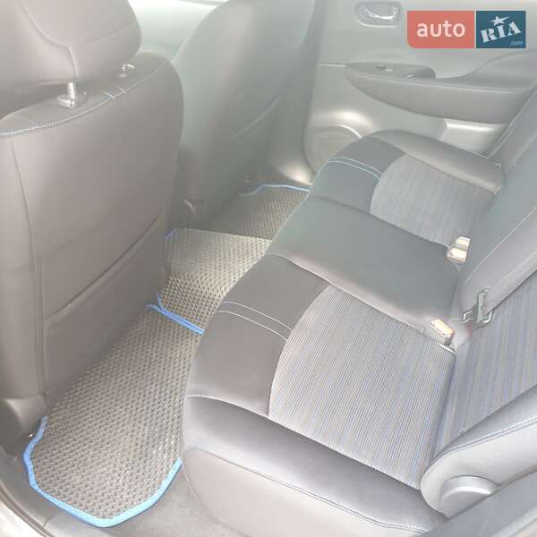 Хэтчбек Nissan Leaf 2018 в Одессе