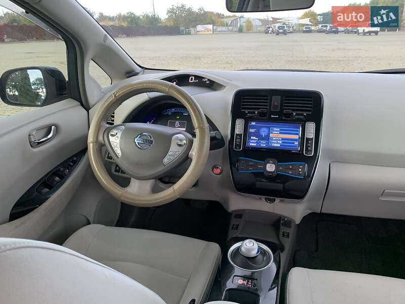 Хэтчбек Nissan Leaf 2014 в Одессе