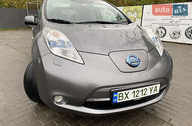 Хетчбек Nissan Leaf 2013 в Кам'янець-Подільському