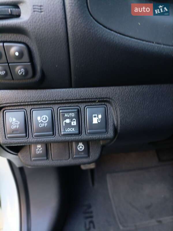 Хетчбек Nissan Leaf 2014 в Кропивницькому фото 6 Хетчбек Nissan Leaf 2014 в Кропивницькому