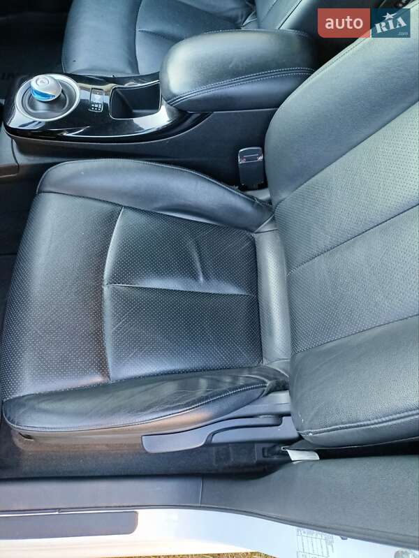 Хетчбек Nissan Leaf 2014 в Кропивницькому фото 20 Хетчбек Nissan Leaf 2014 в Кропивницькому