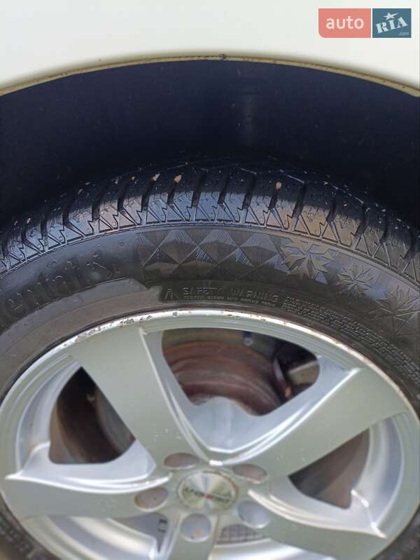 Хетчбек Nissan Leaf 2014 в Кропивницькому фото 25 Хетчбек Nissan Leaf 2014 в Кропивницькому