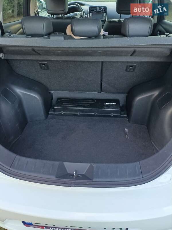 Хетчбек Nissan Leaf 2014 в Кропивницькому фото 29 Хетчбек Nissan Leaf 2014 в Кропивницькому