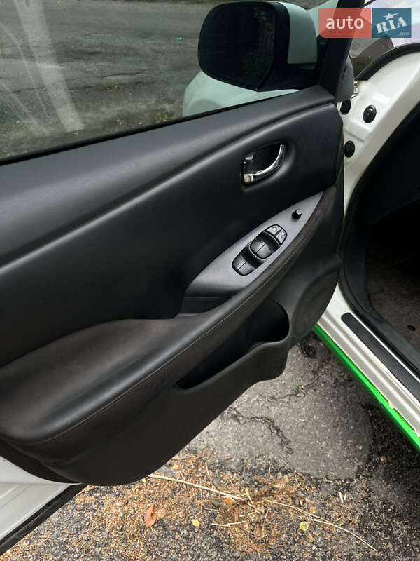 Хэтчбек Nissan Leaf 2015 в Днепре фото 14 Хэтчбек Nissan Leaf 2015 в Днепре