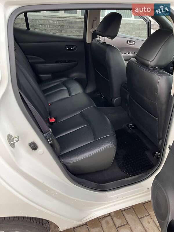 Хэтчбек Nissan Leaf 2015 в Житомире фото 19 Хэтчбек Nissan Leaf 2015 в Житомире