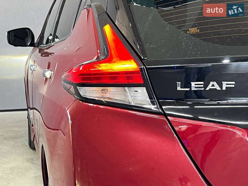 Хэтчбек Nissan Leaf 2018 в Одессе