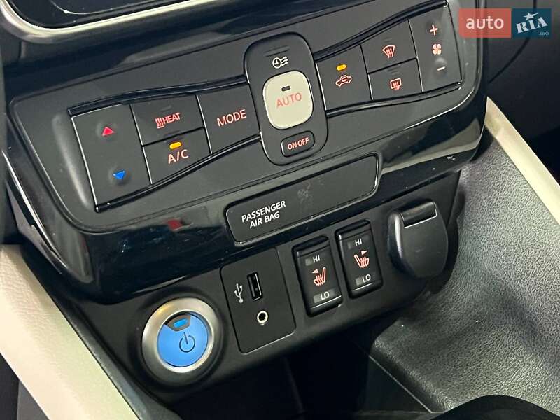 Хэтчбек Nissan Leaf 2018 в Одессе