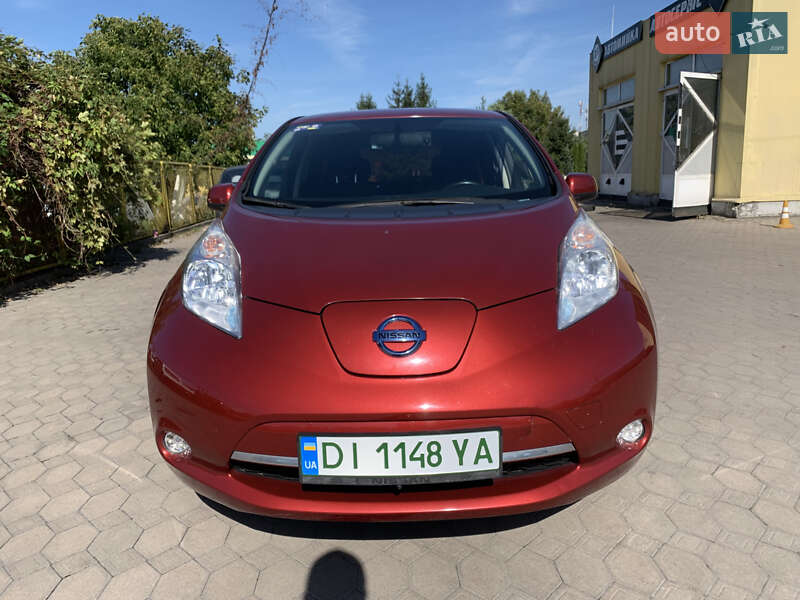 Хетчбек Nissan Leaf 2015 в Львові