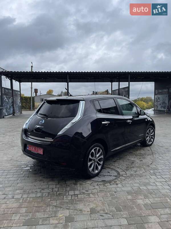 Хетчбек Nissan Leaf 2014 в Звенигородці фото 5 Хетчбек Nissan Leaf 2014 в Звенигородці