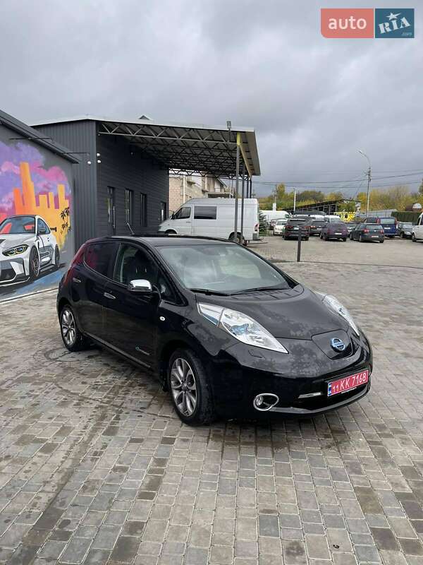 Хетчбек Nissan Leaf 2014 в Звенигородці фото 12 Хетчбек Nissan Leaf 2014 в Звенигородці