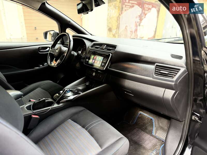 Хэтчбек Nissan Leaf 2018 в Одессе