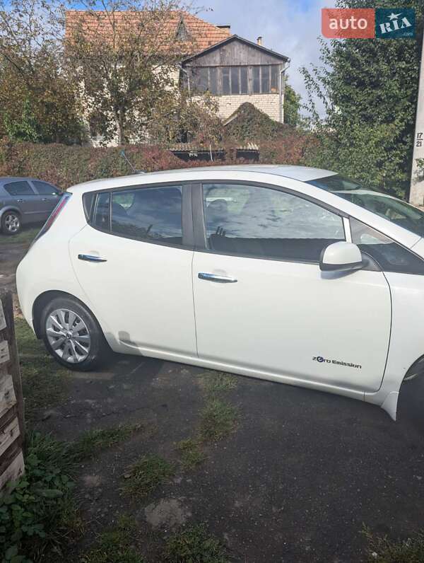 Хэтчбек Nissan Leaf 2014 в Житомире