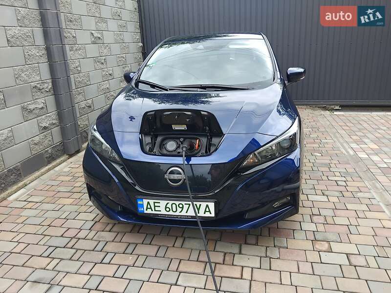 Хетчбек Nissan Leaf 2023 в Дніпрі фото 9 Хетчбек Nissan Leaf 2023 в Дніпрі