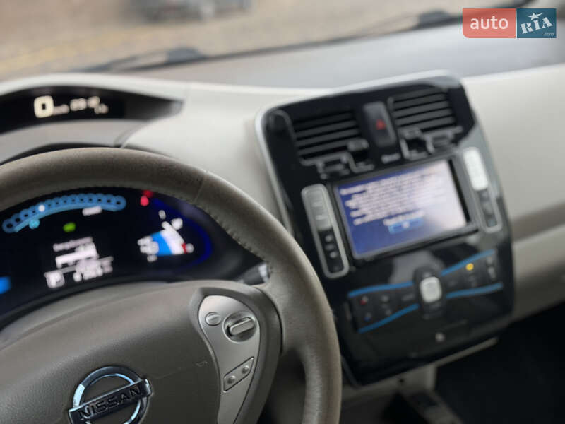 Хетчбек Nissan Leaf 2013 в Вінниці
