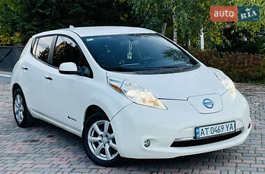 Хетчбек Nissan Leaf 2013 в Івано-Франківську