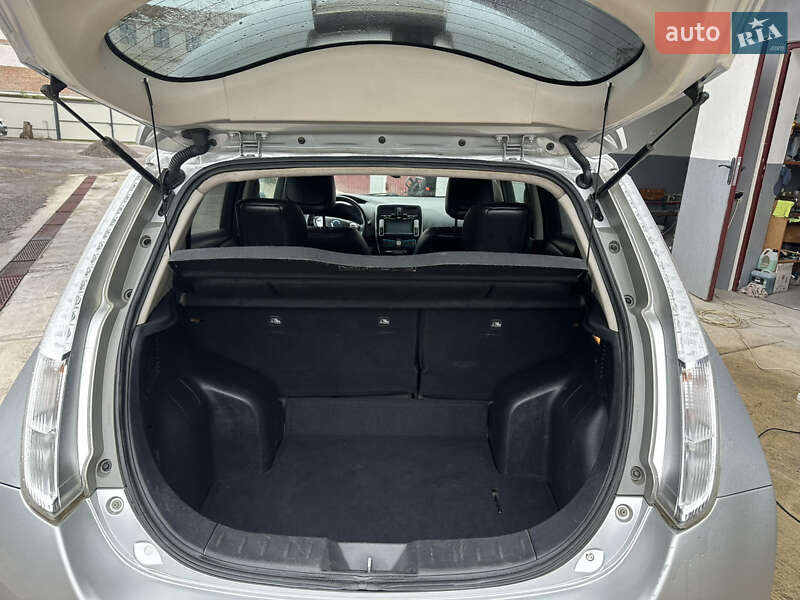 Хетчбек Nissan Leaf 2015 в Сокалі фото 11 Хетчбек Nissan Leaf 2015 в Сокалі