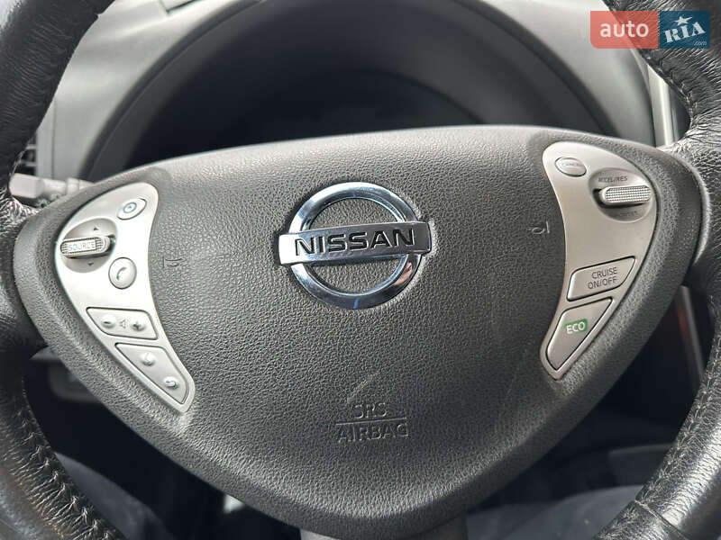 Хетчбек Nissan Leaf 2015 в Сокалі фото 30 Хетчбек Nissan Leaf 2015 в Сокалі