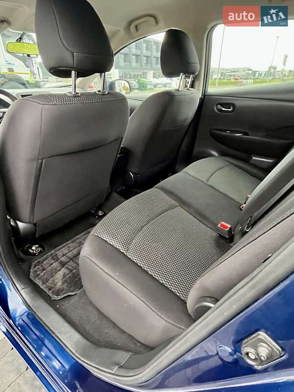 Хэтчбек Nissan Leaf 2017 в Львове