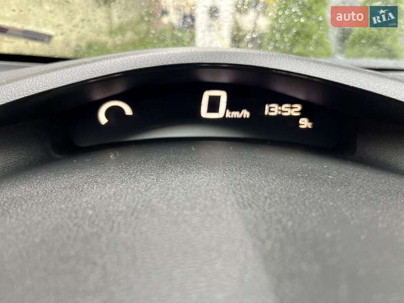 Хэтчбек Nissan Leaf 2017 в Львове