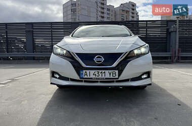 Хетчбек Nissan Leaf 2019 в Києві
