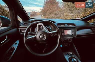 Хэтчбек Nissan Leaf 2019 в 