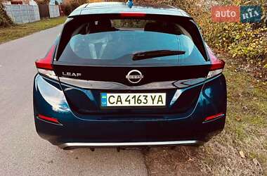 Хэтчбек Nissan Leaf 2019 в 